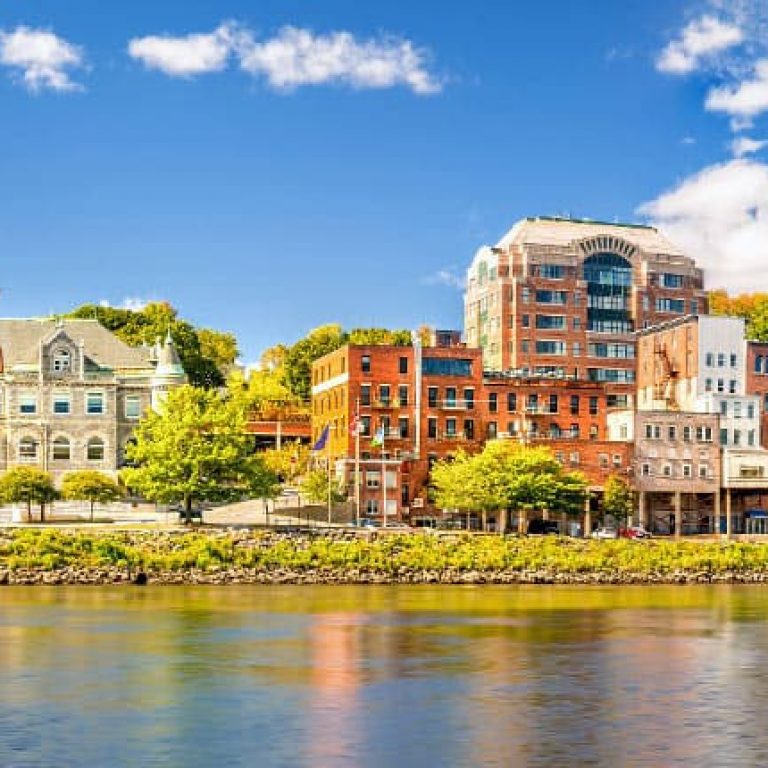 Healing Alcohol: IOP Programs in Bucksport, Maine