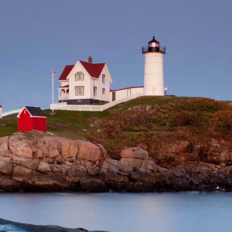 Pathways to Sobriety: IOP Options in Norway, Maine